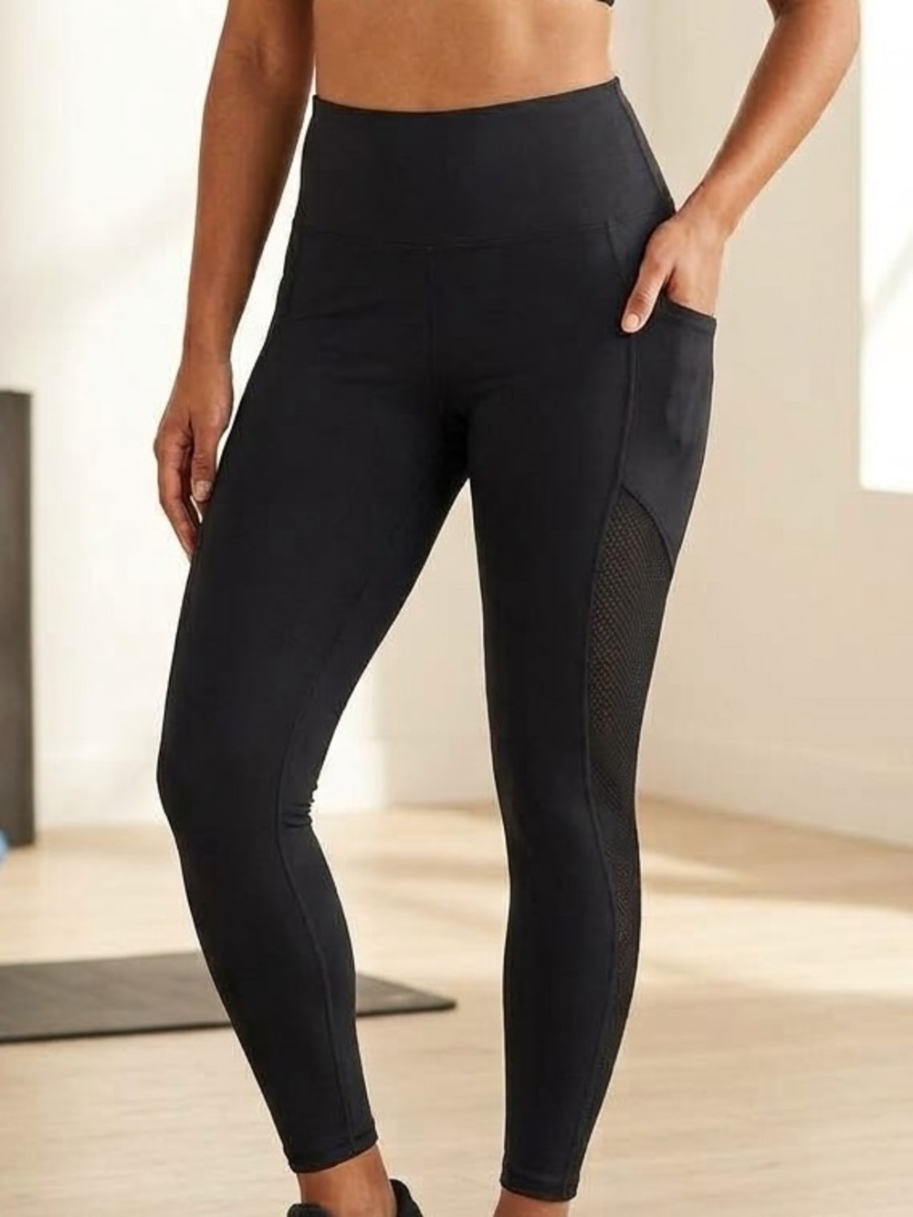 Xersion Black High-Rise Pocketed Leggings